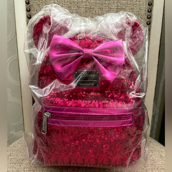 Loungefly Disney Minnie Mouse Magenta Sequin Backpack - Picture 1 of 3